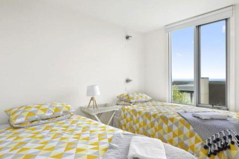 POINT GREY APARTMENT 2 Ocean VIews With Wifi - New South Wales Tourism  6