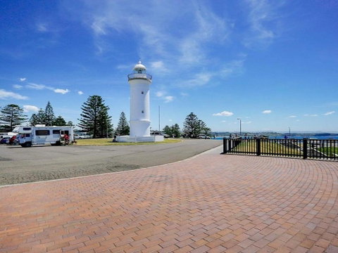 Aqua Views Over Jones Beach - New South Wales Tourism  4