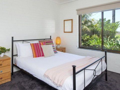 Beach House On Jones Beach Kiama Accommodation - New South Wales Tourism  2