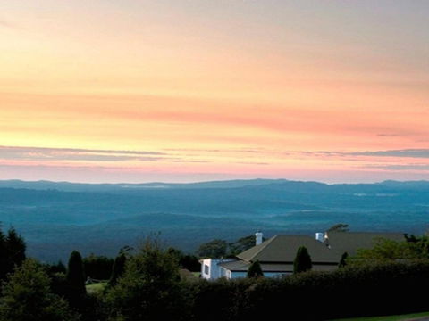 Cloudhill Magnificent Rural Views To Sydney - New South Wales Tourism  1