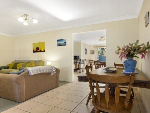 Dolphin Cottage In The Heart Of Callala Beach - New South Wales Tourism  4