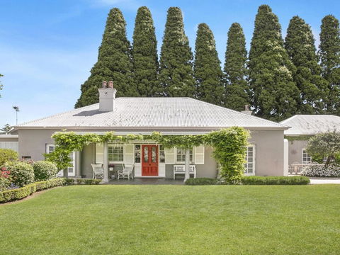Nattai Lodge House & Cottage In Beautiful Garden - New South Wales Tourism  3