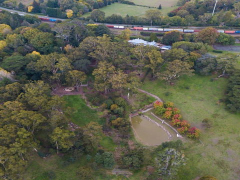 Redcourt Est 1904: Southern Highlands Elegance - New South Wales Tourism  2