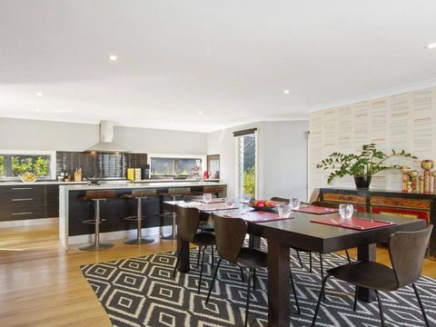 Sunshine Beach House 25 Metre Walk To The Beach - New South Wales Tourism  4