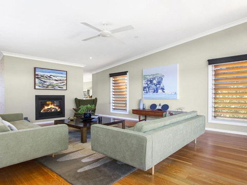 Sunshine Beach House 25 Metre Walk To The Beach - New South Wales Tourism  5