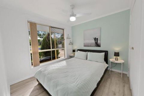 Perfect Getaway Hervey Bay - New South Wales Tourism  0