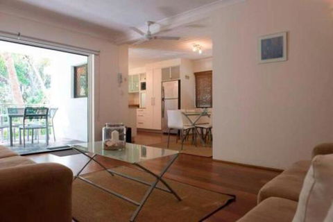Absolute Beachfront Mooloolaba - New South Wales Tourism  4