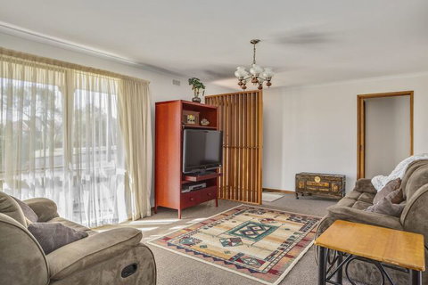 Foreshore Beach House Ideal Family Spot - New South Wales Tourism  2