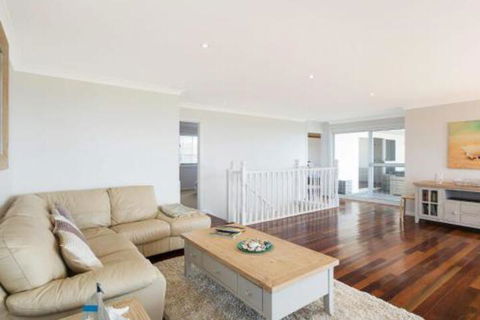 31 McMillan Crescent - New South Wales Tourism  3