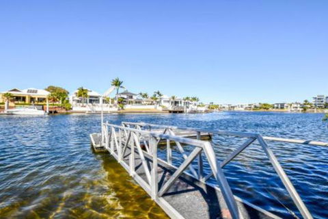Beautiful Waterfront Home CHELSEA - New South Wales Tourism  3