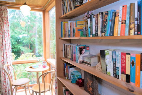 Adelaide Hills Camellia Cottage WiFi - New South Wales Tourism  1