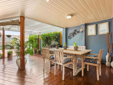 KARINYA MORNINGTON - New South Wales Tourism  1