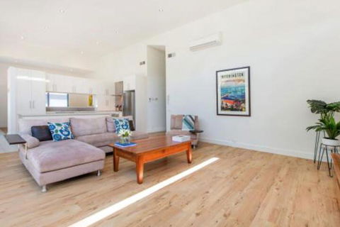 PALM COURT RETREAT MORNINGTON - New South Wales Tourism  4