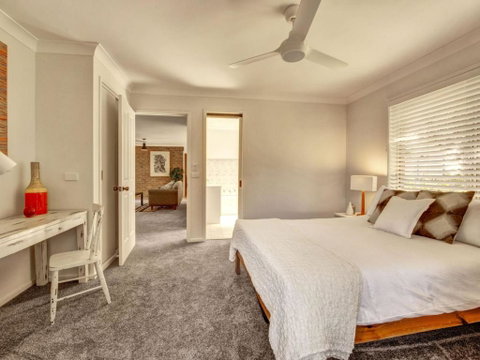 Mollymook Coastal Villa - New South Wales Tourism  5