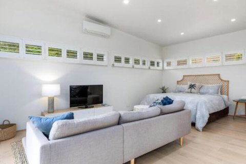 Studio By The Bay :: Jervis Bay Rentals - New South Wales Tourism  6
