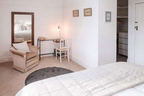 Elwood Beach Calming Tones - Rejuvenate Stays - New South Wales Tourism  4
