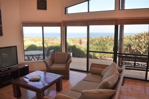 Redgate Beach Escape - New South Wales Tourism  2