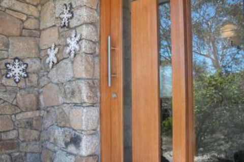 Snowy Mountains Townhouse - New South Wales Tourism  3