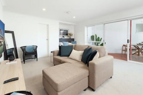 Ultimate Bondi Living - New South Wales Tourism  0