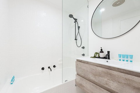 Ultimate Bondi Living - New South Wales Tourism  4