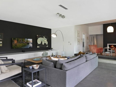 Greywood Classic Highlands Charm & Serene Living - New South Wales Tourism  6