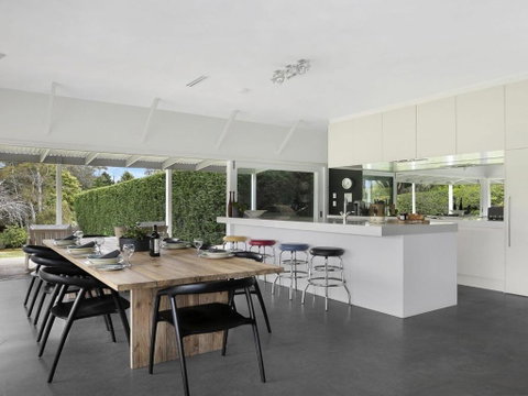 Greywood Classic Highlands Charm & Serene Living - New South Wales Tourism  3
