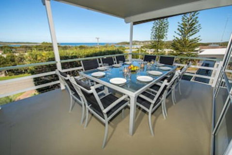 Fingal Bay Beach House 32 Lentara Street - New South Wales Tourism  0