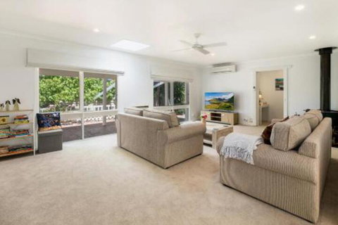 Family Fun Retreat With Spa - New South Wales Tourism  5