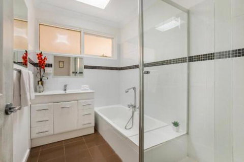 Family Fun Retreat With Spa - New South Wales Tourism  2