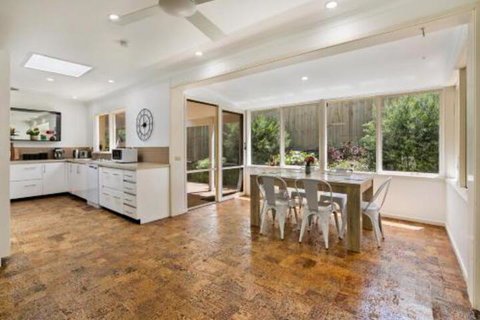 Family Fun Retreat With Spa - New South Wales Tourism  6