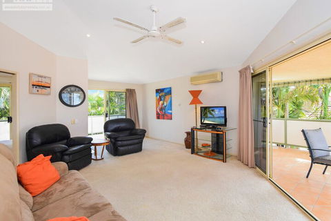 Fabulous Pet Friendly Family Home - 3 Carribean Court - New South Wales Tourism  3