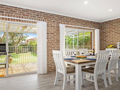 Fern Way Beach House 70m To Beach - New South Wales Tourism  6