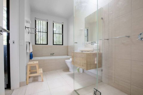 Designer Taste 2BR Townhouse@hawthorn - New South Wales Tourism  7