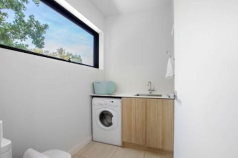 Designer Taste 2BR Townhouse@hawthorn - New South Wales Tourism  0