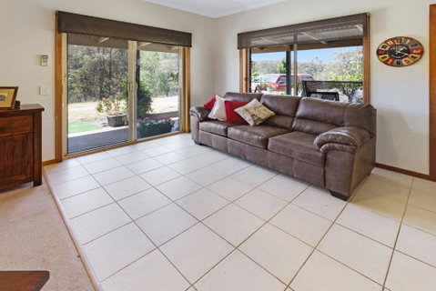 Mt Taylor Country Retreat 15 Minutes To Bairnsdale - New South Wales Tourism  6