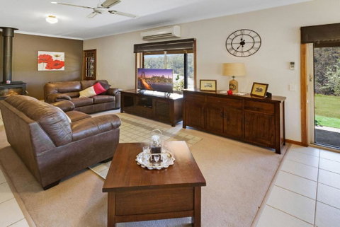 Mt Taylor Country Retreat 15 Minutes To Bairnsdale - New South Wales Tourism  4