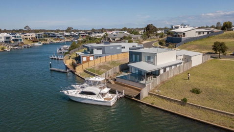 Anchored Access To The Gippsland Lakes - New South Wales Tourism  5