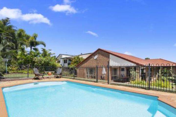 Banksia Beach QLD New South Wales Tourism 