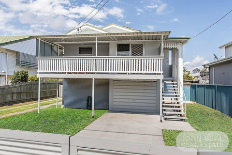 Brighton Waterfront Beach House - New South Wales Tourism  2