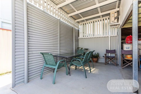 Brighton Waterfront Beach House - New South Wales Tourism  1