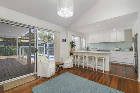 The Lake House With Swimming Pool - New South Wales Tourism  1