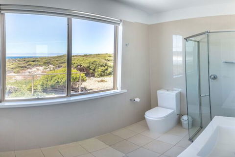 Hanson Bay Wildlife Sanctuary And Cabins - New South Wales Tourism  6