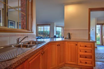 Freycinet Villa 2 - New South Wales Tourism  6