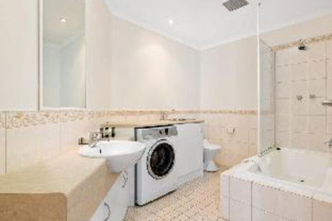 Penthouse City Apartment - New South Wales Tourism  4