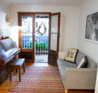 Charming Cottage With Leafy Courtyard - New South Wales Tourism 