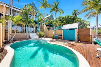 Sunshine Villa At Sanctuary Cove - New South Wales Tourism  3