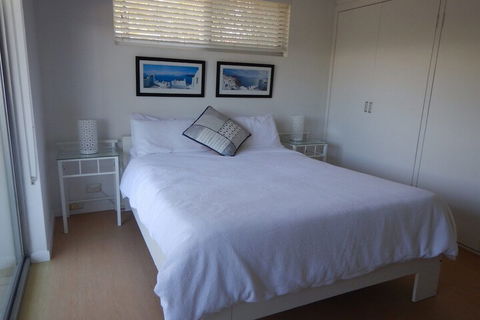 Unit 2 At 4 Pelican Street, Peregian Beach, Noosa Area - New South Wales Tourism  5