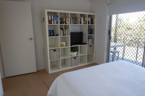 Unit 2 At 4 Pelican Street, Peregian Beach, Noosa Area - New South Wales Tourism  7
