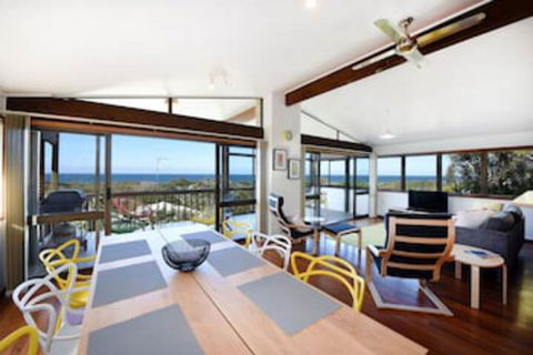 Sun Ray - 9 Pelican Street, Peregian Beach, Noosa Shire - New South Wales Tourism  0