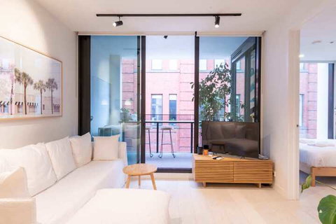 Trendy 1 Bedroom Apartment In The Heart Of Collingwood - New South Wales Tourism  2